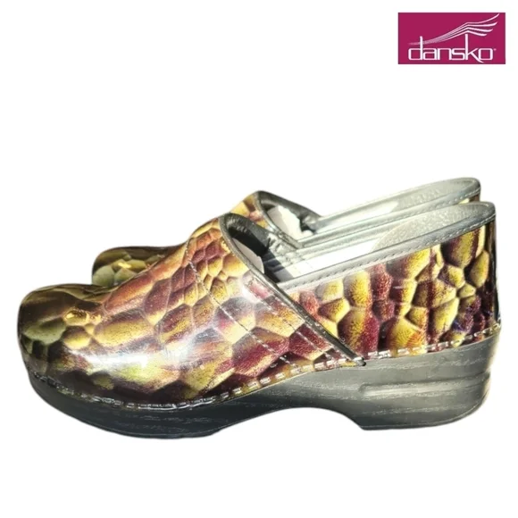 DANSKO Professional Tiger’s Eye Snakeskin Emerald Green Clogs Slip On Size 9.5 - Picture 7 of 7